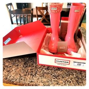 Hunter boots and Hunter cable stitch boot socks